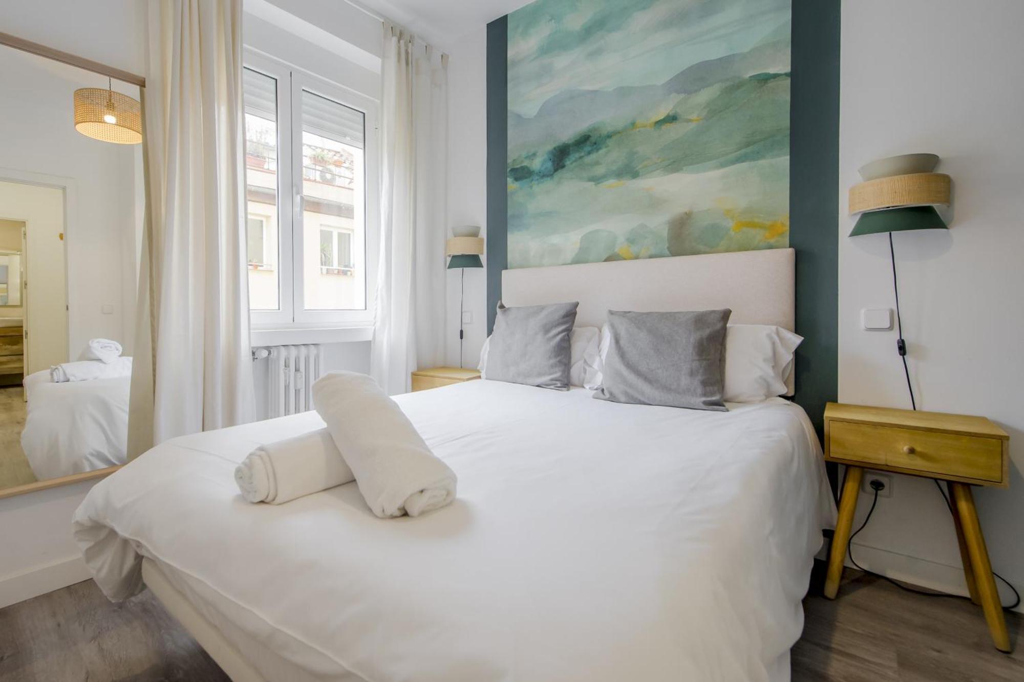 Genial Apartamento En La Latina-Centro De Madrid Luaran gambar
