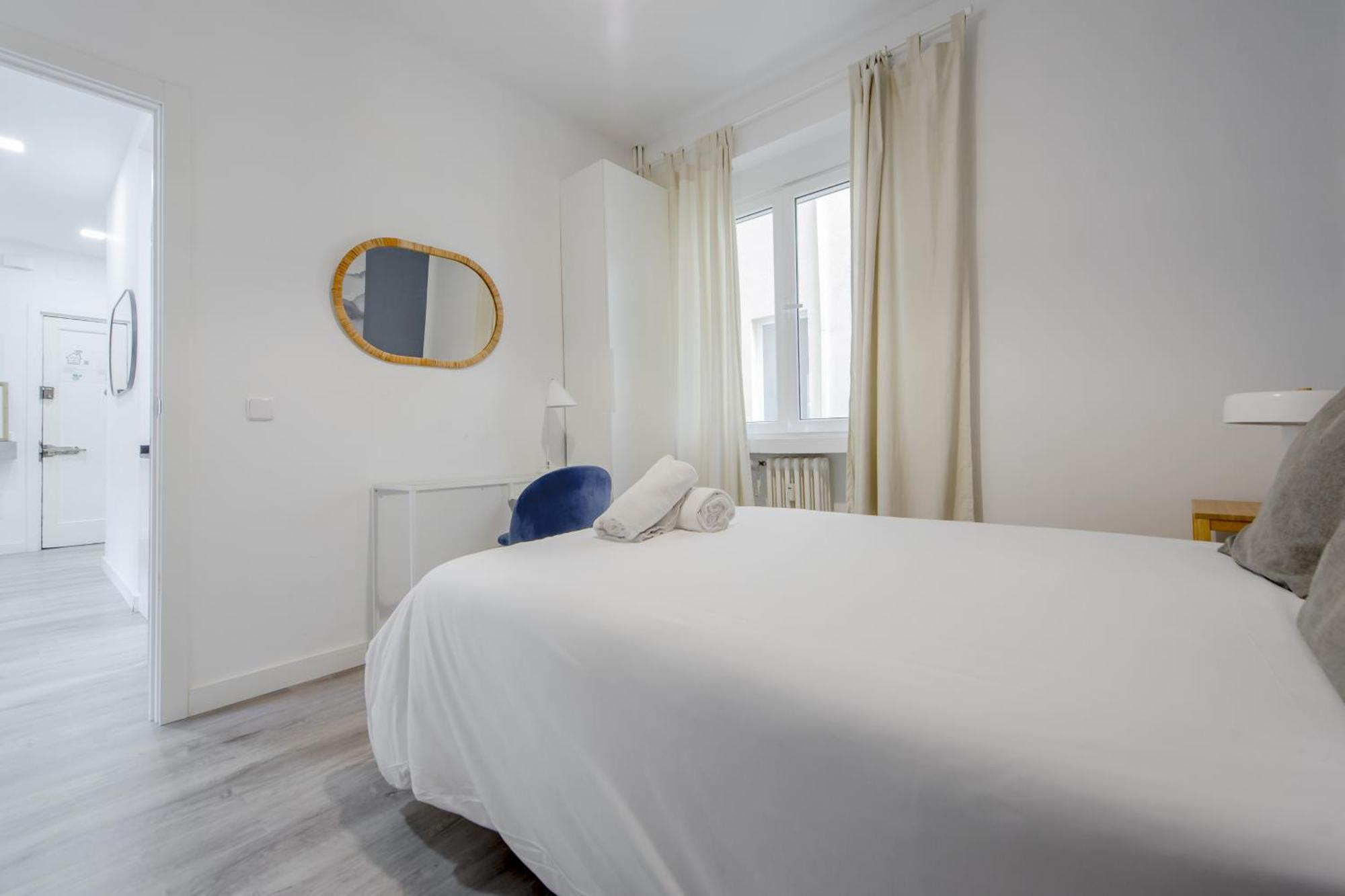 Genial Apartamento En La Latina-Centro De Madrid Luaran gambar