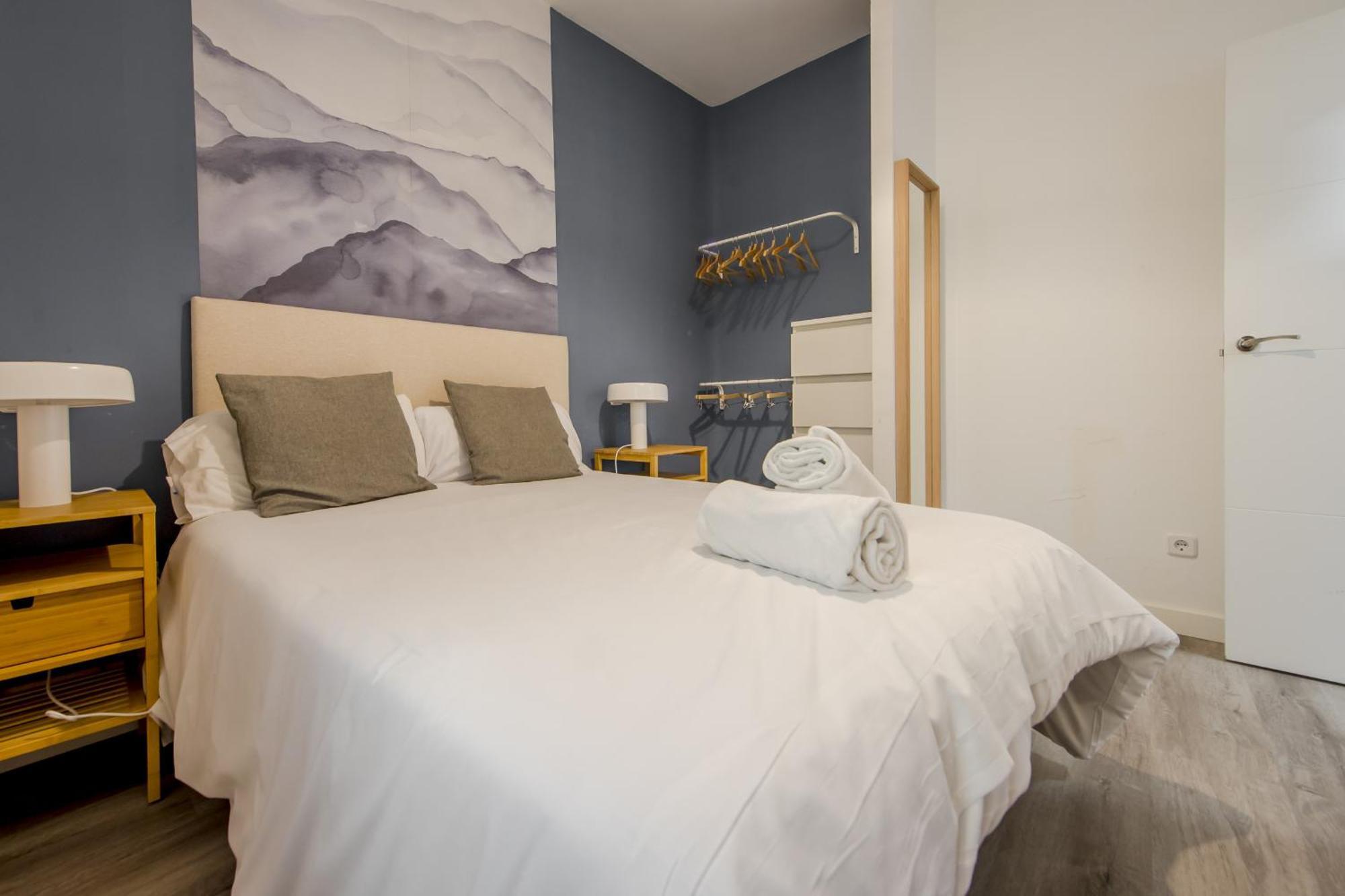 Genial Apartamento En La Latina-Centro De Madrid Luaran gambar