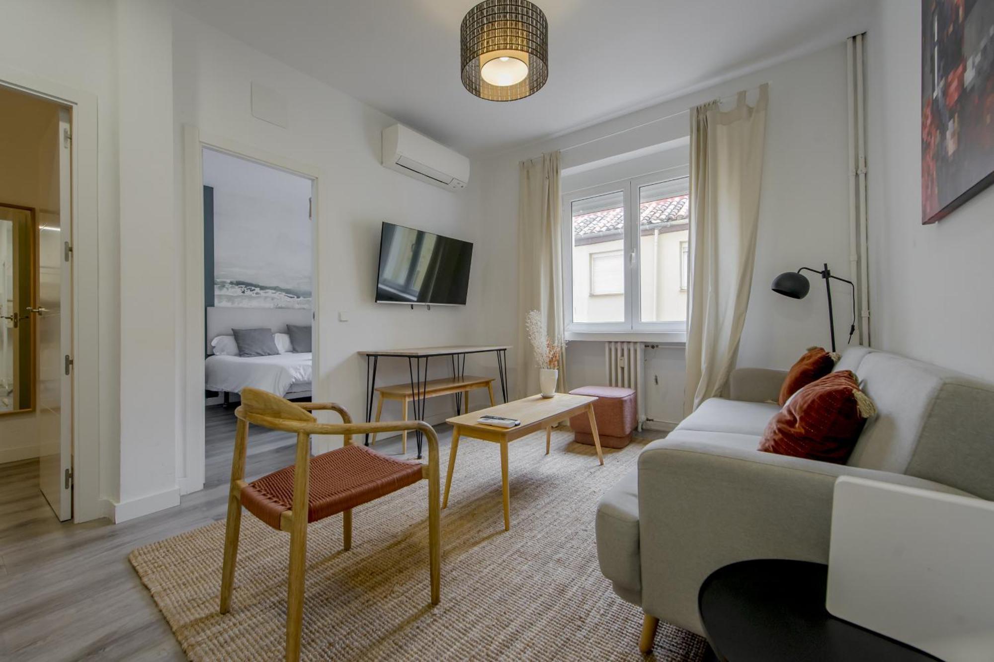 Genial Apartamento En La Latina-Centro De Madrid Luaran gambar
